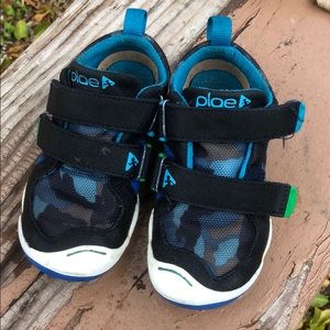 PLAE kids shoes camo used good condition